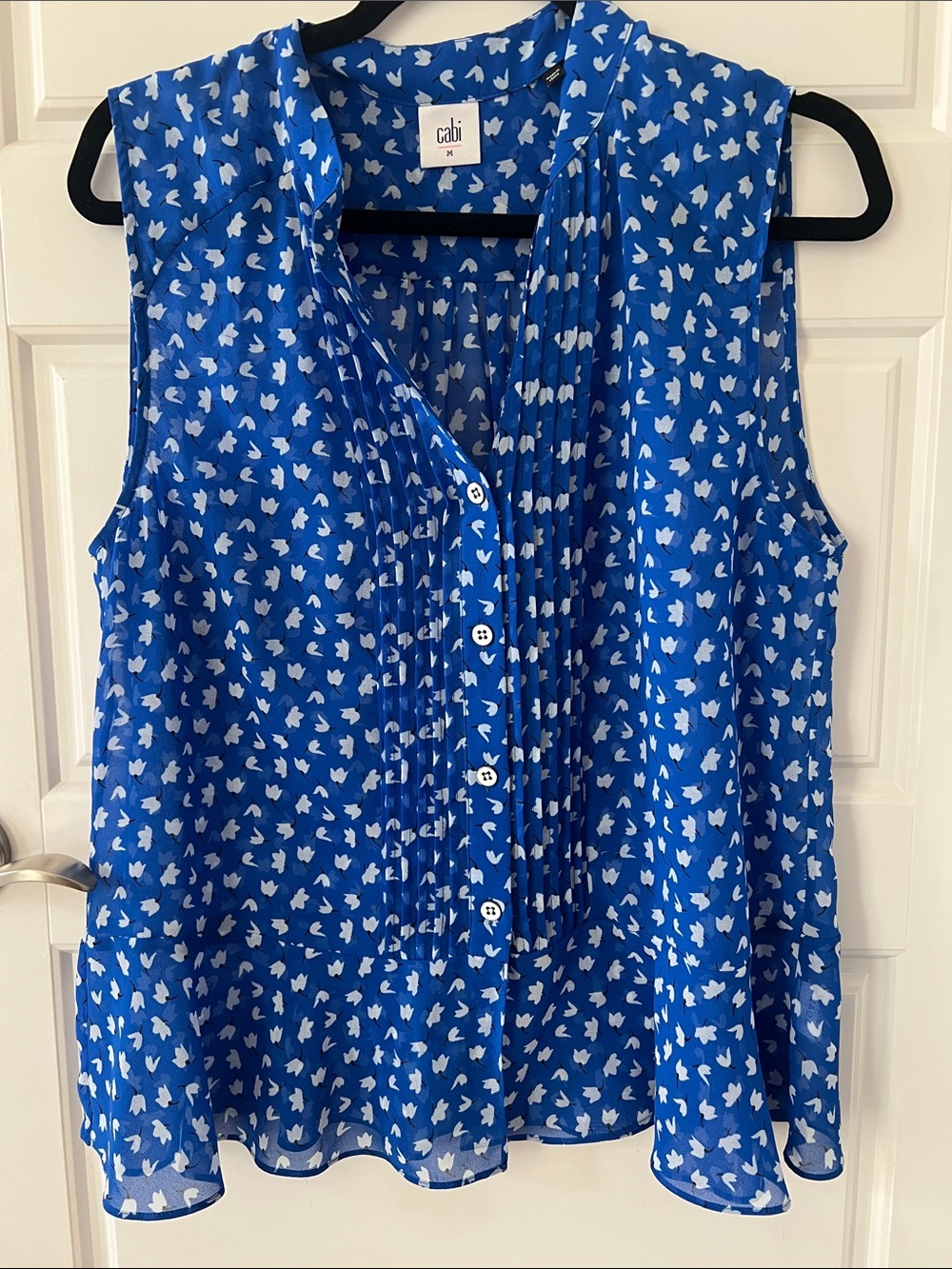 Cabi Blue Sleeveless Pintuck Blouse